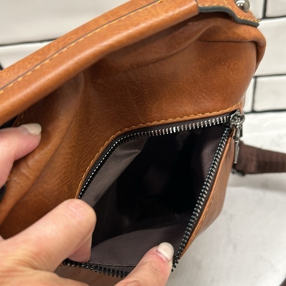 Weixer Crossbody Men’s Shoulder Bag Vintage Leather Vertical Hand Business NWOT - Picture 10 of 16